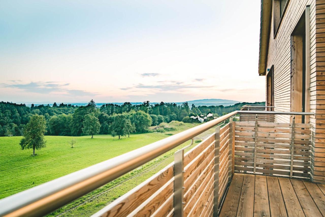 Gut Huegle Erlebnishof & Spa Ravensburg Exterior foto